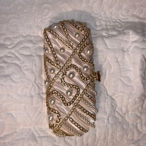 Evening wear clutch